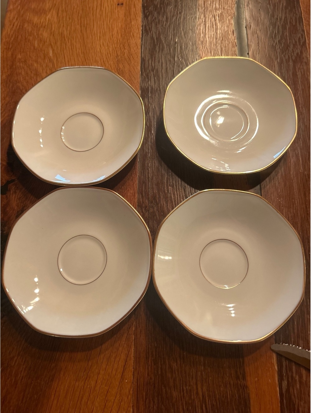 Villroy and Bach Heinrich White Porcelain Saucers with Gold Trim – Set of 4